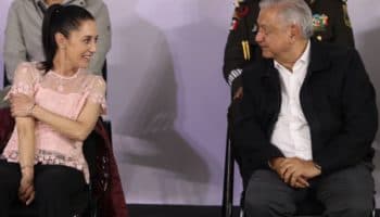 Felicita AMLO a Sheinbaum por su boda, pero descarta asistir
