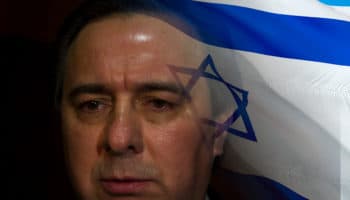 Confirma tribunal federal orden de captura contra Tomás Zerón