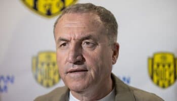 Federación Turca de Futbol suspende de por vida a agresor del árbitro | Video