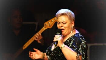 Artistas y políticos lamentan muerte de Paquita la del Barrio