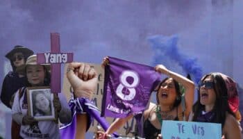 Sheinbaum dice estar del lado de víctimas de desaparición y feminicidio, pese a reclamos