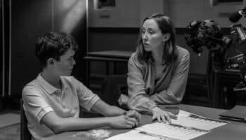 La serie 'Adolescencia' reaviva el debate global sobre el acceso a internet de los menores