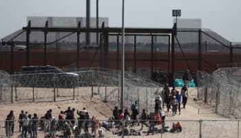 Embajada de EU en México niega 'apertura de la frontera' en julio