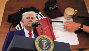 Juez bloquea indefinidamente el veto de Trump a los estudiantes extranjeros en Harvard