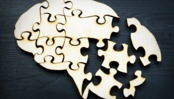 Alzhéimer | Cómo el litio podría ser 'el eslabón perdido' fundamental