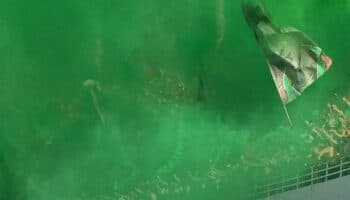 Derrumbe deja tres muertos y 70 heridos en estadio argelino | Video