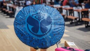 Continúan problemas en 'Tomorrowland': Mujer fallece durante la primera noche