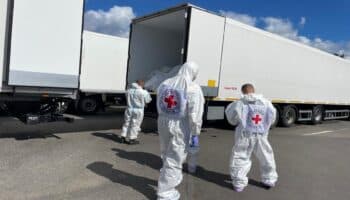 Rusia entrega otros mil cuerpos de soldados ucranianos | Video