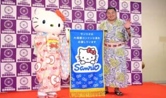 Hello Kitty es la 'embajadora' del Gran Torneo de Sumo en Londres | Video