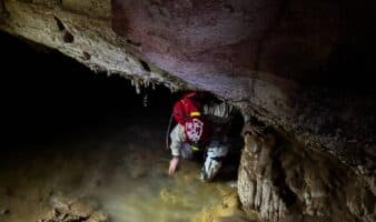 INAH registra 179 piezas arqueológicas en cueva chiapaneca