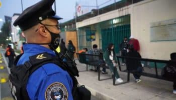 ¿Cuál es la ‘maniobra OVANCE’ con la que un policía de CDMX salvó la vida a un bebé?