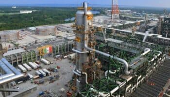 Sheinbaum asegura que subsidio vía IEPS evitaría alza en gasolinas si sube el precio internacional