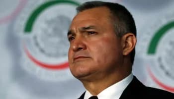 Tribunal en Miami sentencia a García Luna y su esposa; deberán pagar 2,488 mdd