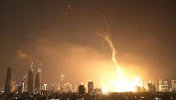 Entre las bombas y el hambre | Artículo de Mario Luis Fuentes