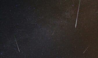 Oriónidas 2025 llega a su punto máximo: ¿cuándo y cómo ver la lluvia de meteoros?