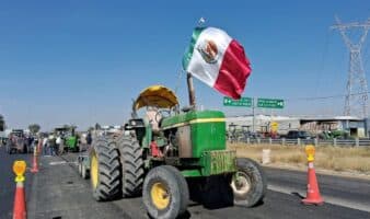 Campesinos levantan bloqueos y afirman que la Ley General de Aguas quedó 'dentro de lo posible'