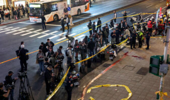 Ataque con cuchillo y bomba de humo deja dos muertos en Taipéi