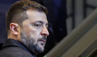 Zelenski revela el borrador del plan de paz en Ucrania y abre la puerta a la retirada de tropas del Donbás