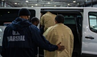 Estos son los 37 'fugitivos' mexicanos y las penas que enfrentarán en Estados Unidos