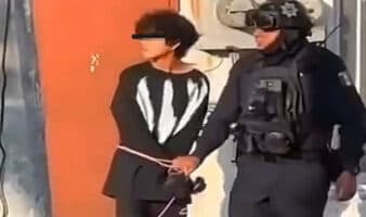 Vinculan a proceso por feminicidio al menor que disparó contra dos trabajadoras en preparatoria de Michoacán